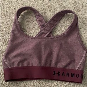 Under Armour, Women’s sports bra
